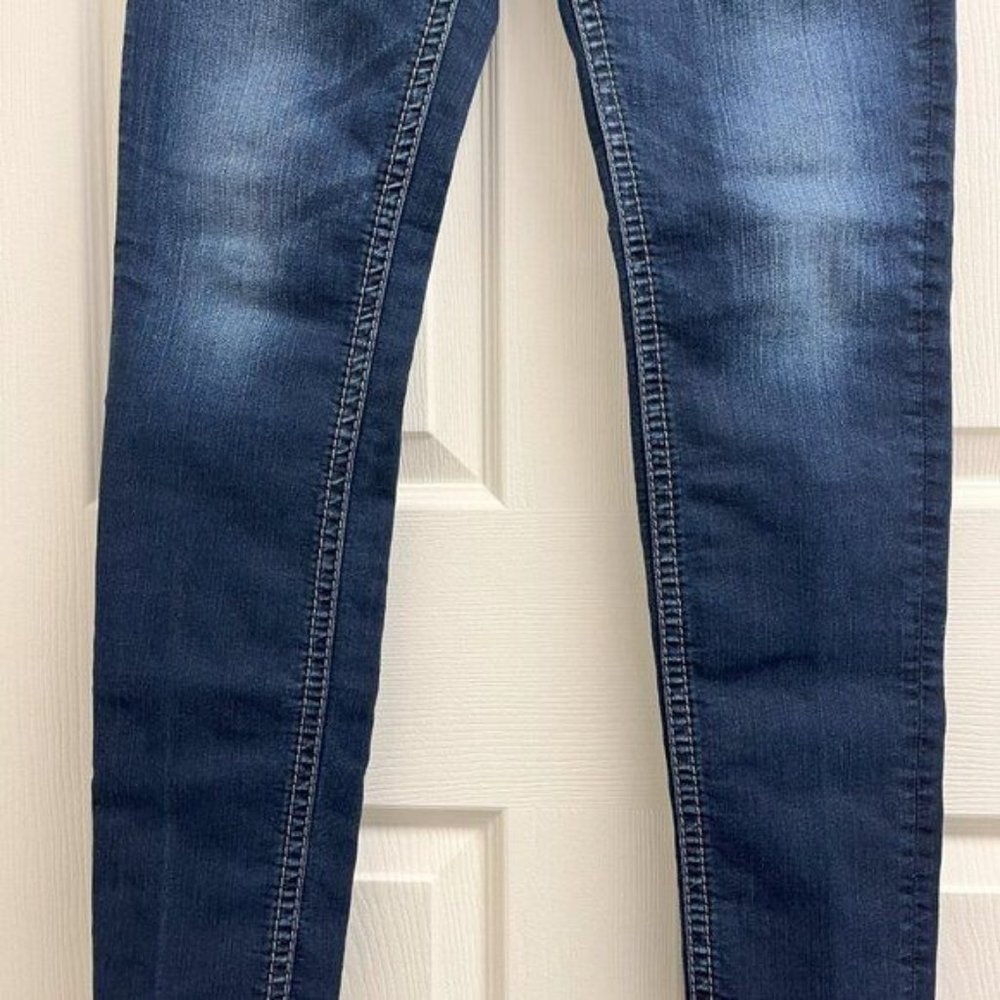 Silver Suki Skinny Dark Blue Jeans Size 27 x 31 Classic Preppy Versatile Casual - Picture 6 of 12
